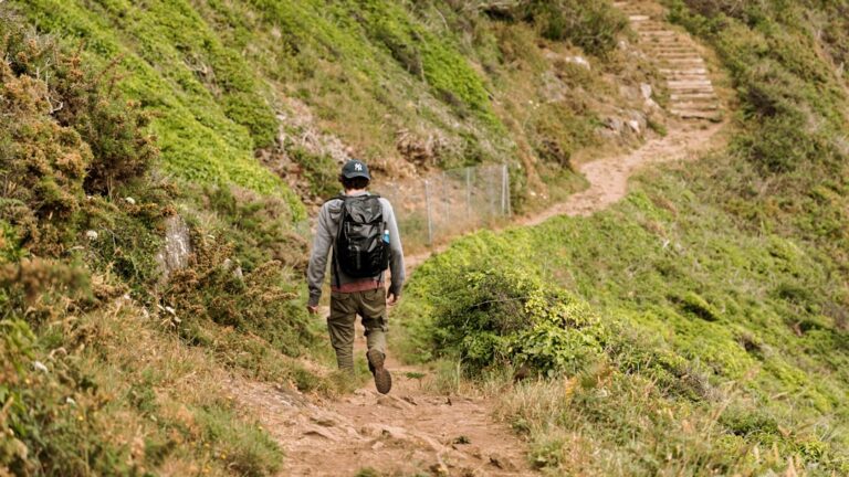 cultural hikes for solos